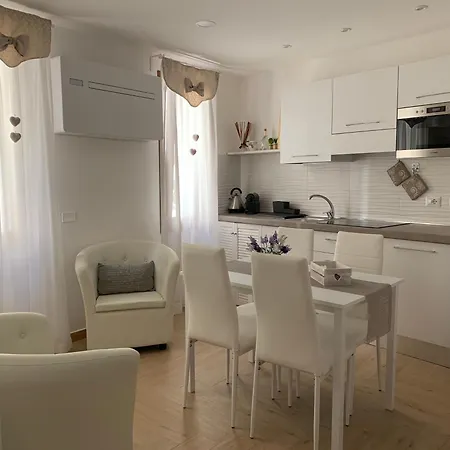 Apartament Maison Cavour